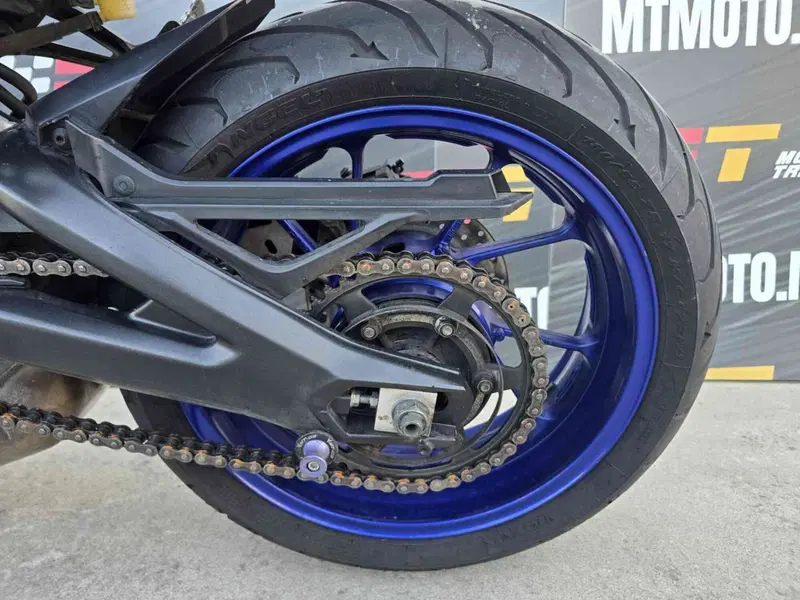 Yamaha MT-09 (2017 - 20) (8)