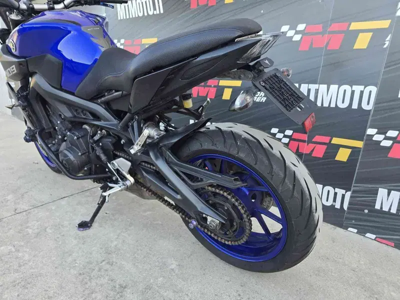 Yamaha MT-09 (2017 - 20) (4)