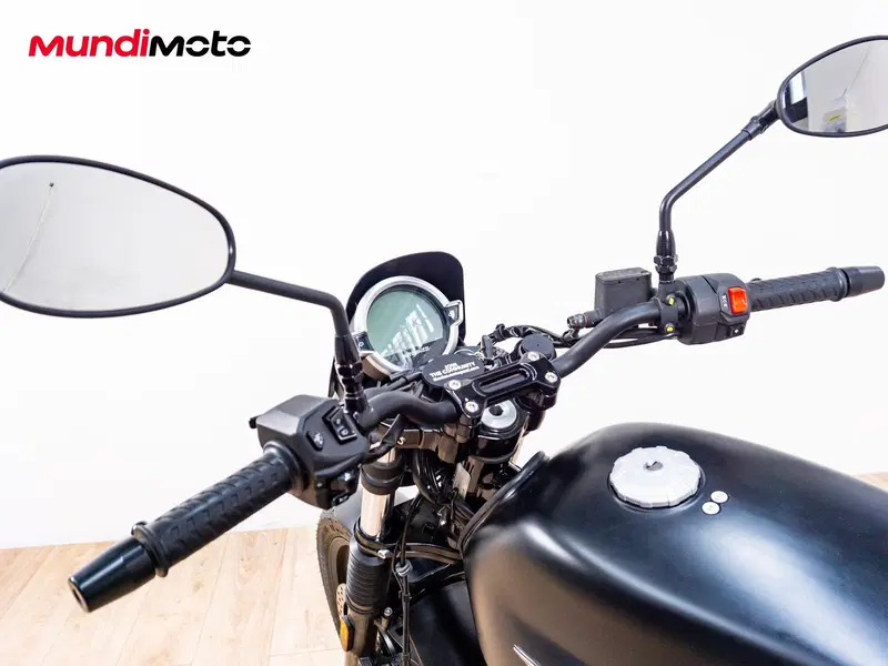Moto Guzzi V7 850 Stone Special Abs (2021) (11)