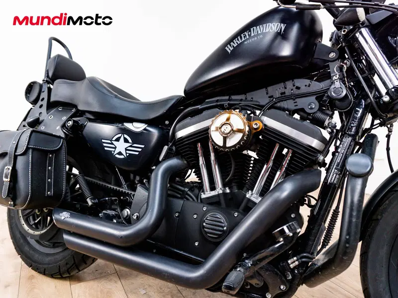 Harley-Davidson 883 Iron (2012 - 14) - XL 883N (5)