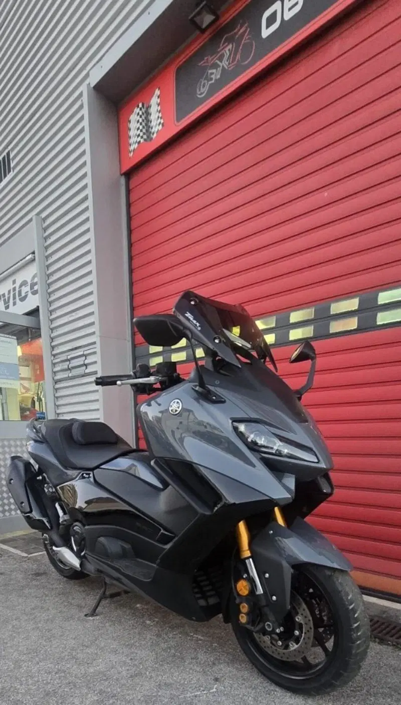 Yamaha T-Max 560 (2022 - 24) (3)