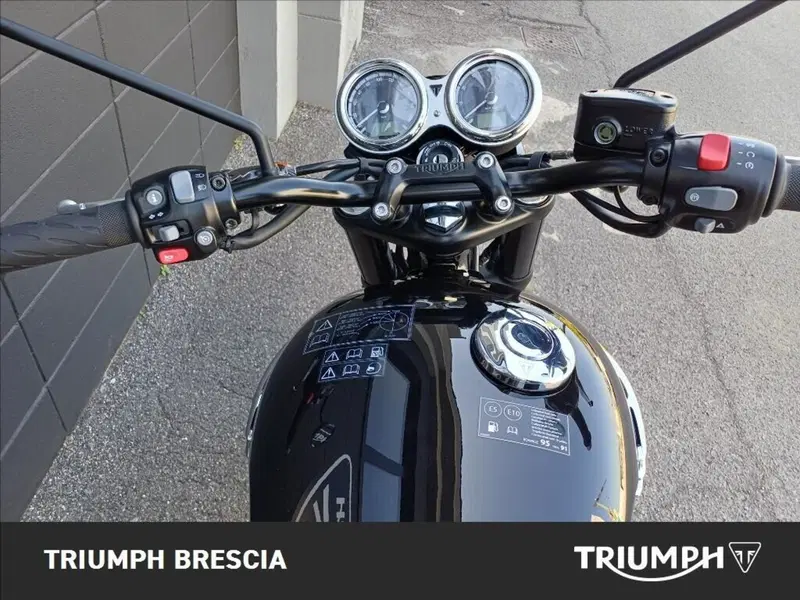 Triumph Bonneville T120 Black (2026) (9)