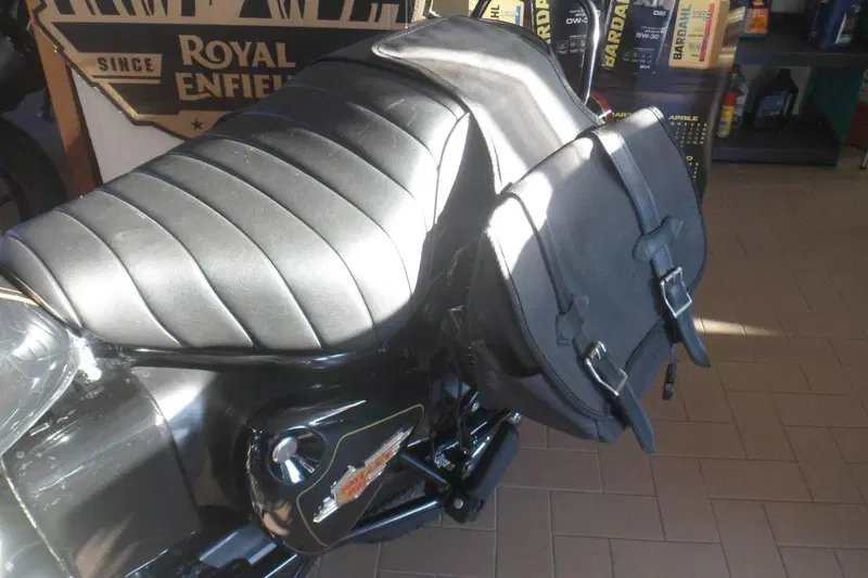 Royal Enfield Bullet 350 (2024 - 26) (11)