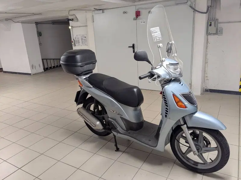 Honda SH 150 (2000 - 06) (6)