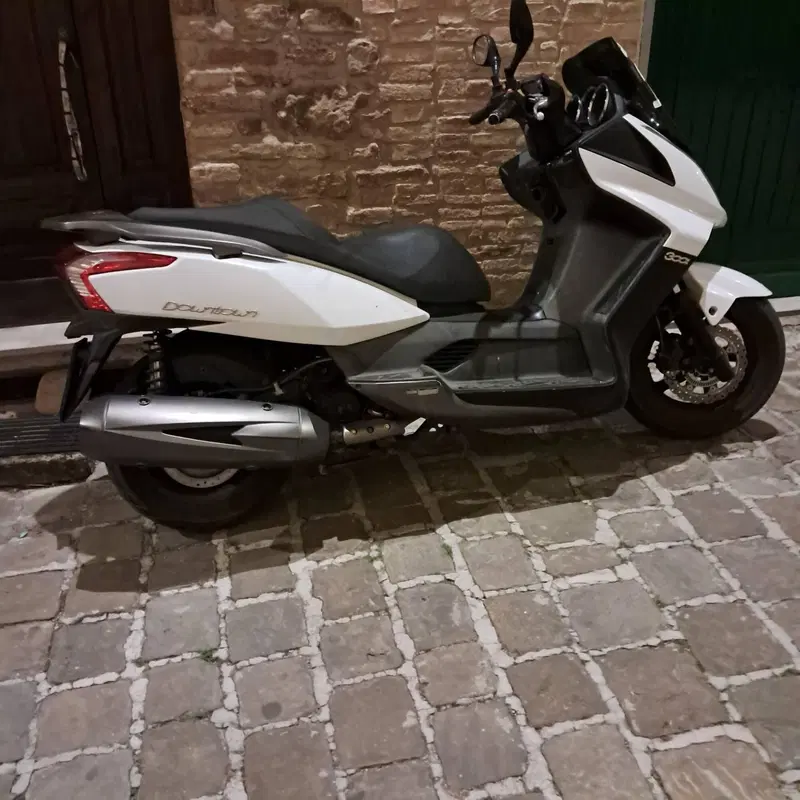 Kymco Downtown 300i ABS (2009 - 17)