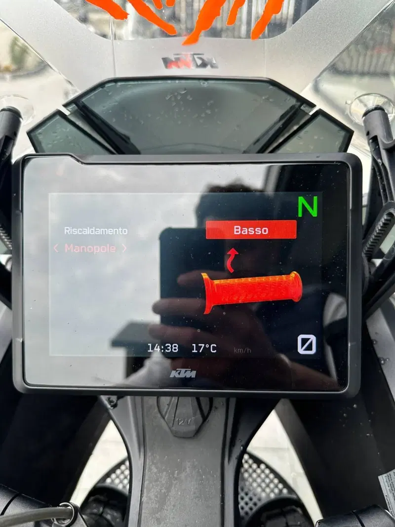 KTM 1290 Super Adventure S (2021) (4)