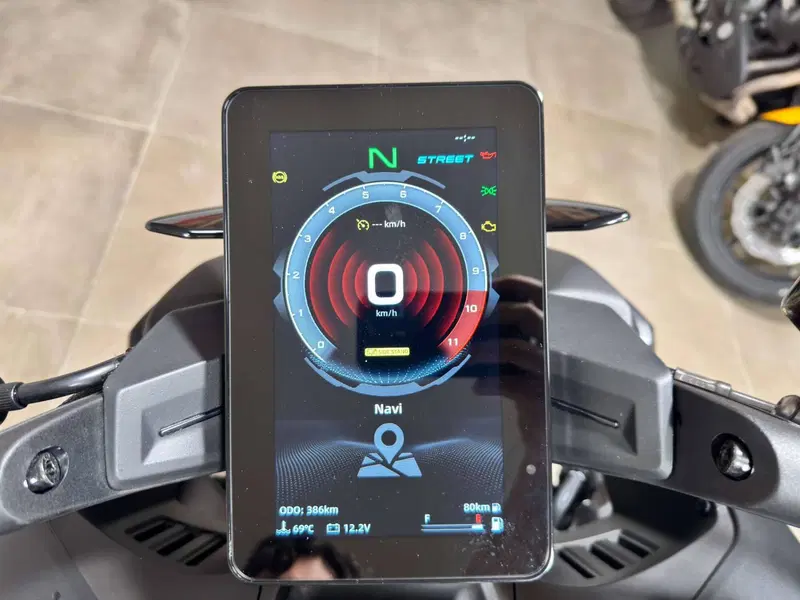 CFMOTO 800NK Advanced (2023 - 26) (5)