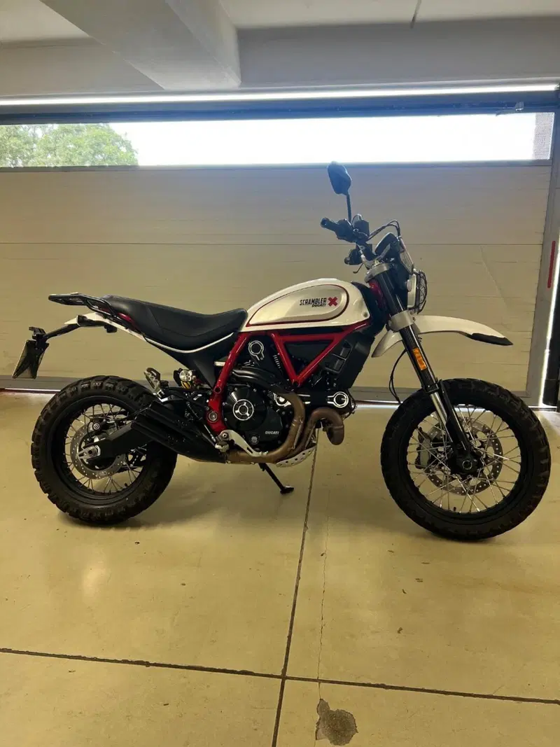 Ducati Scrambler 800 Desert Sled (2017 - 20) (2)