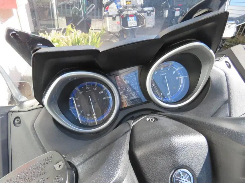 Yamaha T-Max 530 DX (2017 - 19) (14)