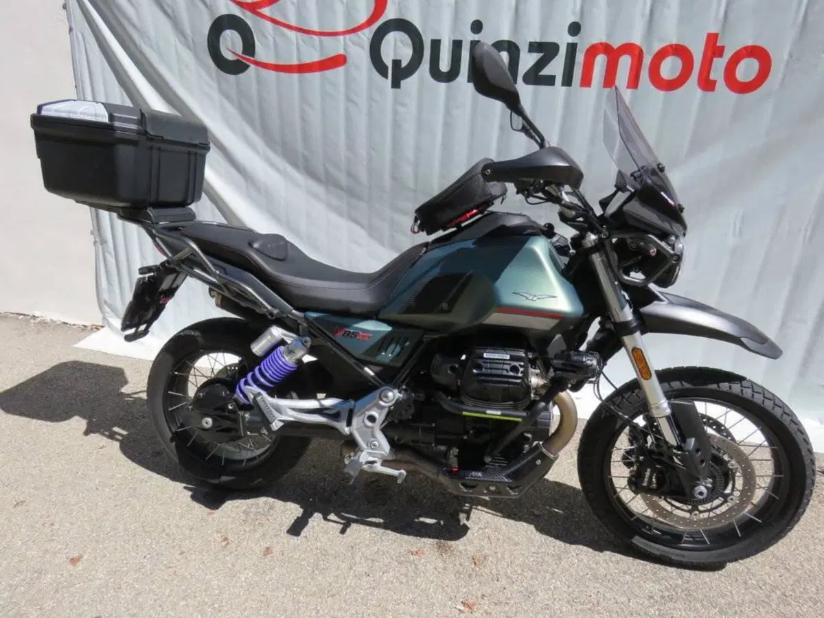 Moto Guzzi V85 TT (2021 - 23) (2)