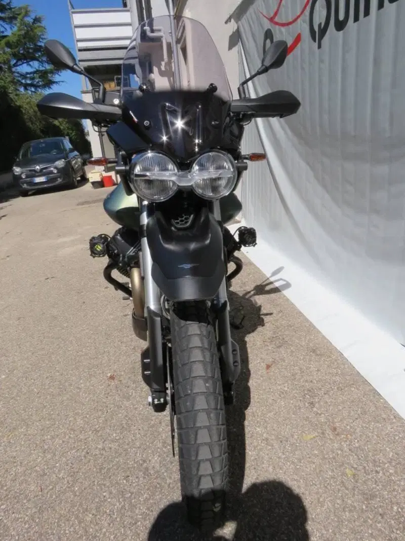 Moto Guzzi V85 TT (2021 - 23) (7)