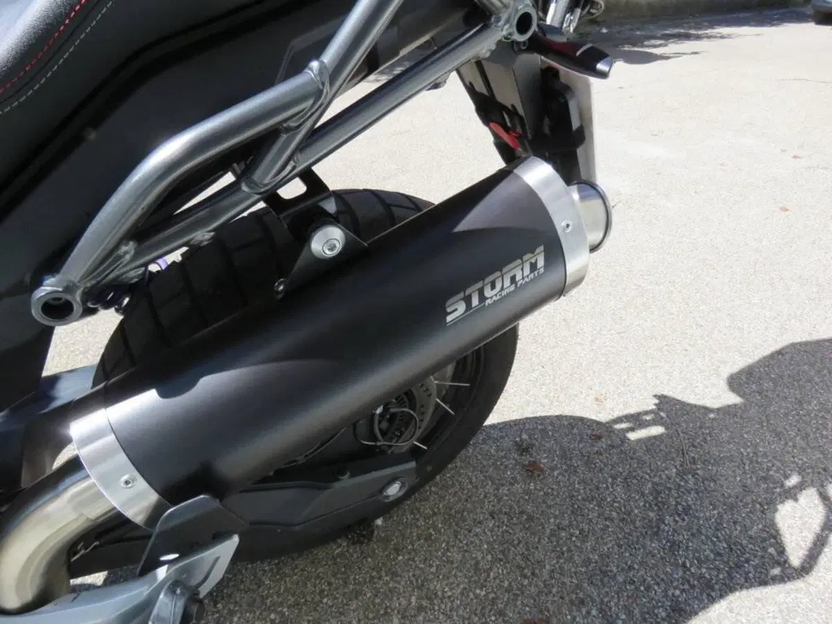Moto Guzzi V85 TT (2021 - 23) (16)