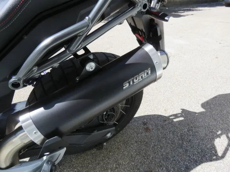 Moto Guzzi V85 TT (2021 - 23) (16)