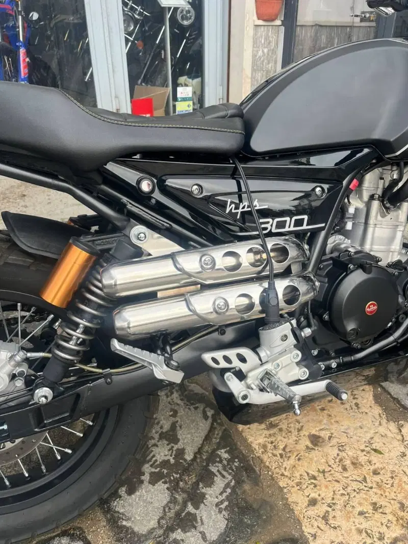 FB Mondial HPS 300 (2020 - 21) (12)