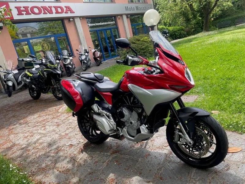 MV Agusta Turismo Veloce 800 (2014 - 16) (4)