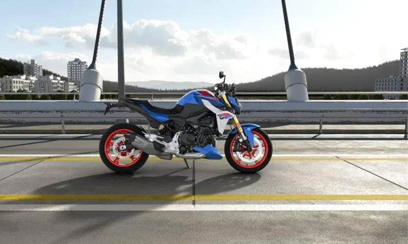 Bmw F 900 R (2025 - 26) (2)
