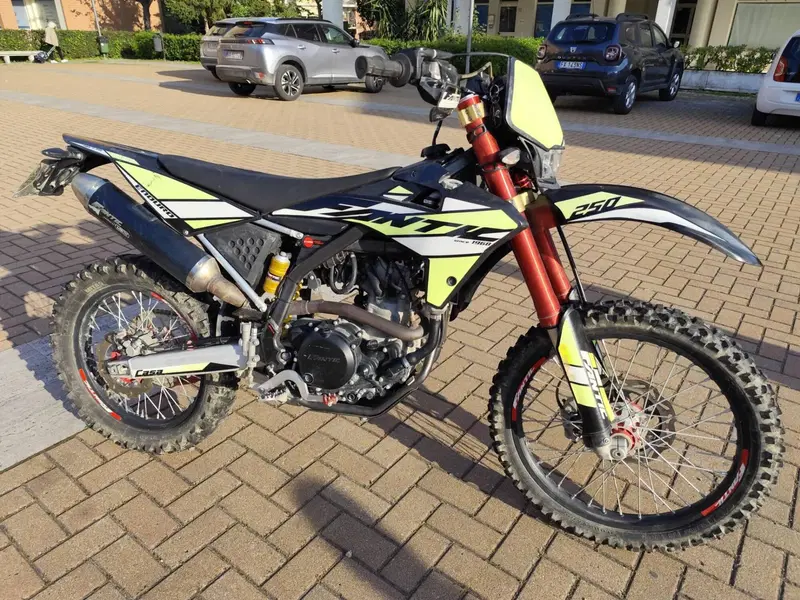 Fantic Motor Enduro 250 E Casa 4t (2019)