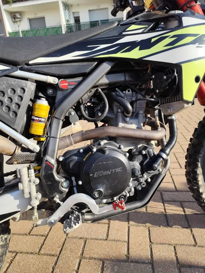 Fantic Motor Enduro 250 E Casa 4t (2019) (3)