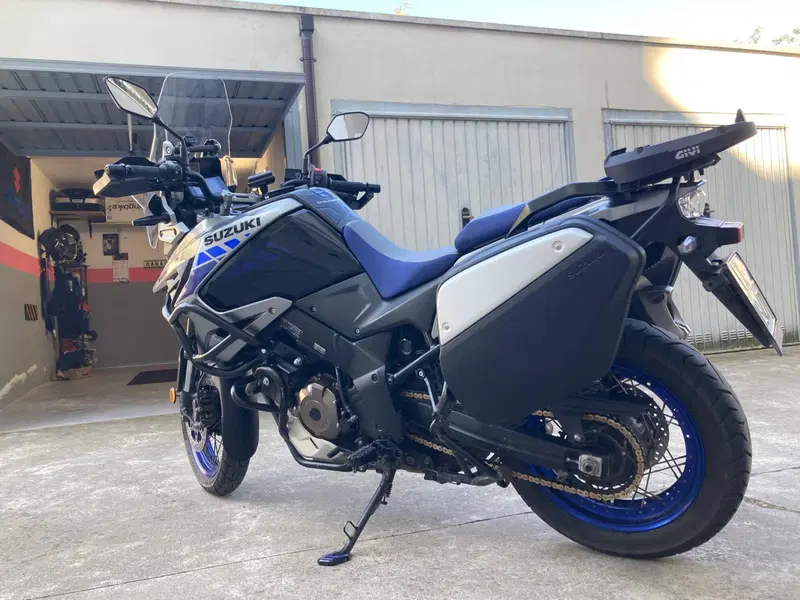 Suzuki V-Strom 1050XT (2020 - 23) (3)