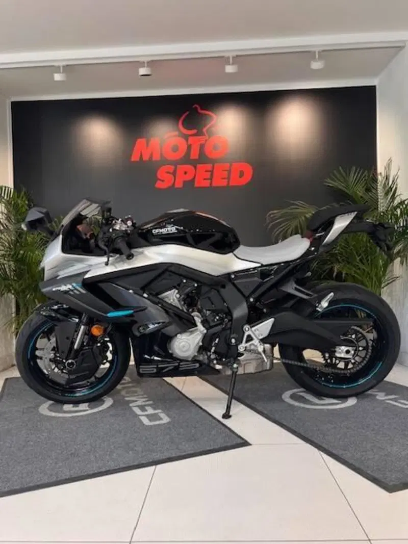 CFMOTO 675SR-R (2025 - 26) (9)