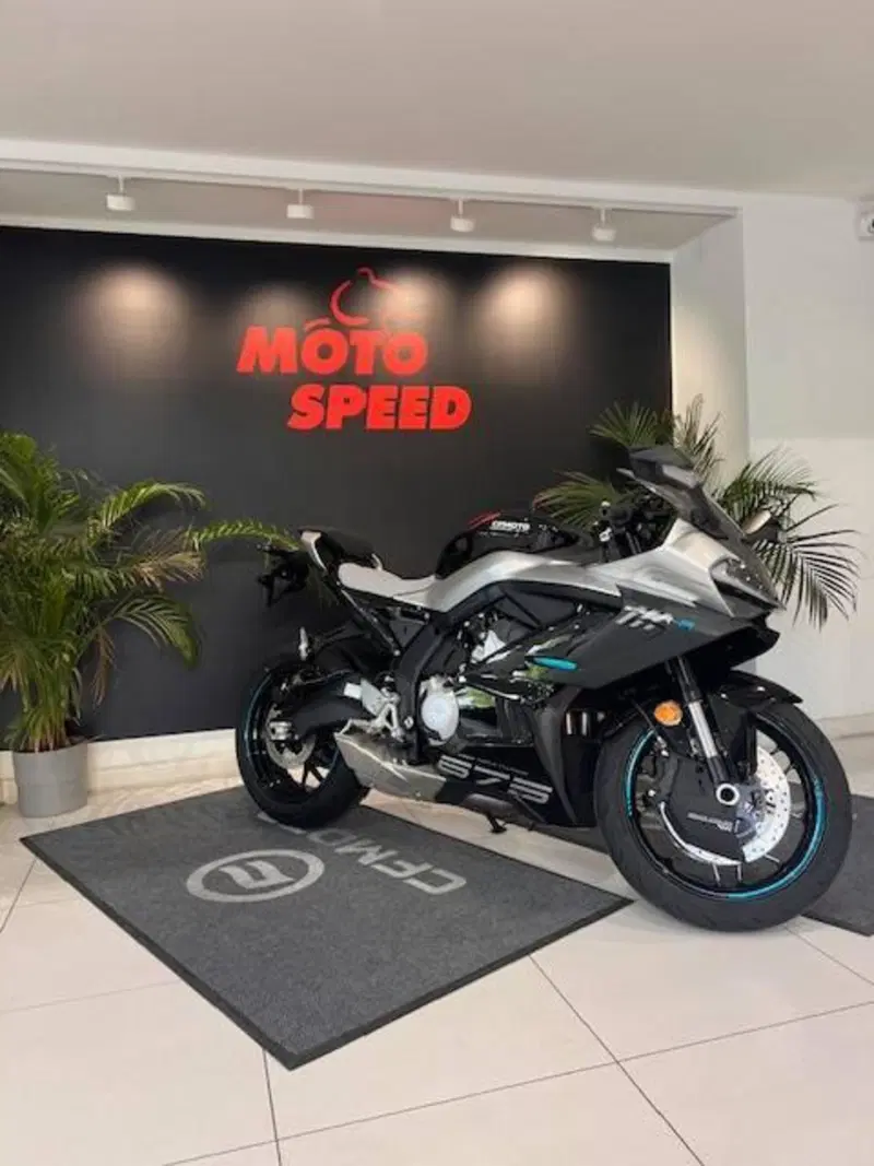 CFMOTO 675SR-R (2025 - 26) (16)