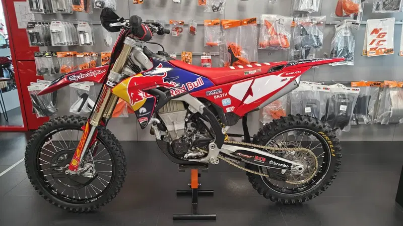 Ducati Desmo450 MX (2026) (2)