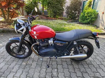 Triumph Street Twin 900 (2016) usata