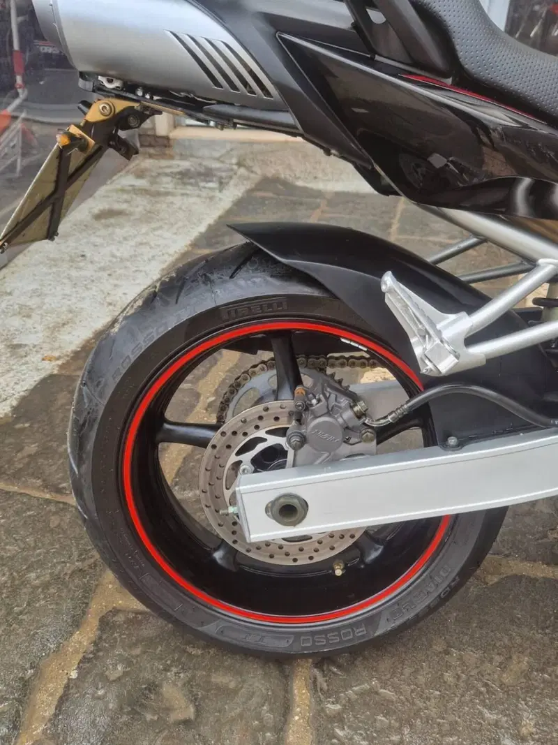 Yamaha FZ6 (2004 - 07) (6)