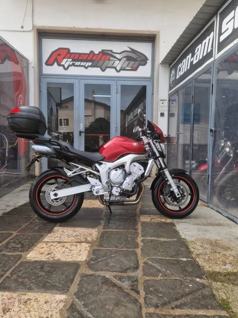 Yamaha FZ6 (2004 - 07)