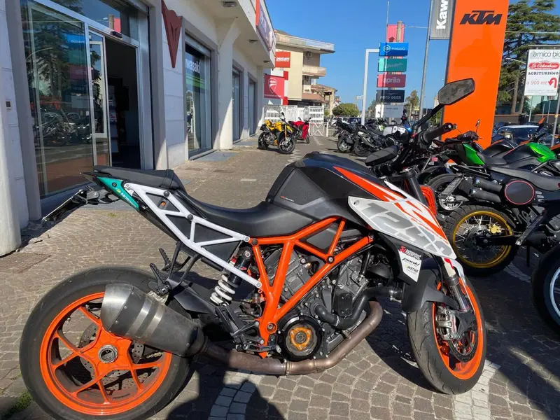 KTM 1290 Super Duke R (2019)