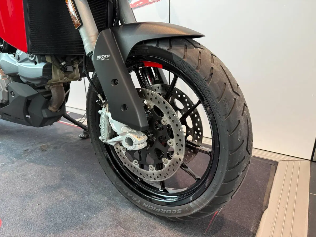 Ducati Multistrada V2 S (2022 - 24) (3)