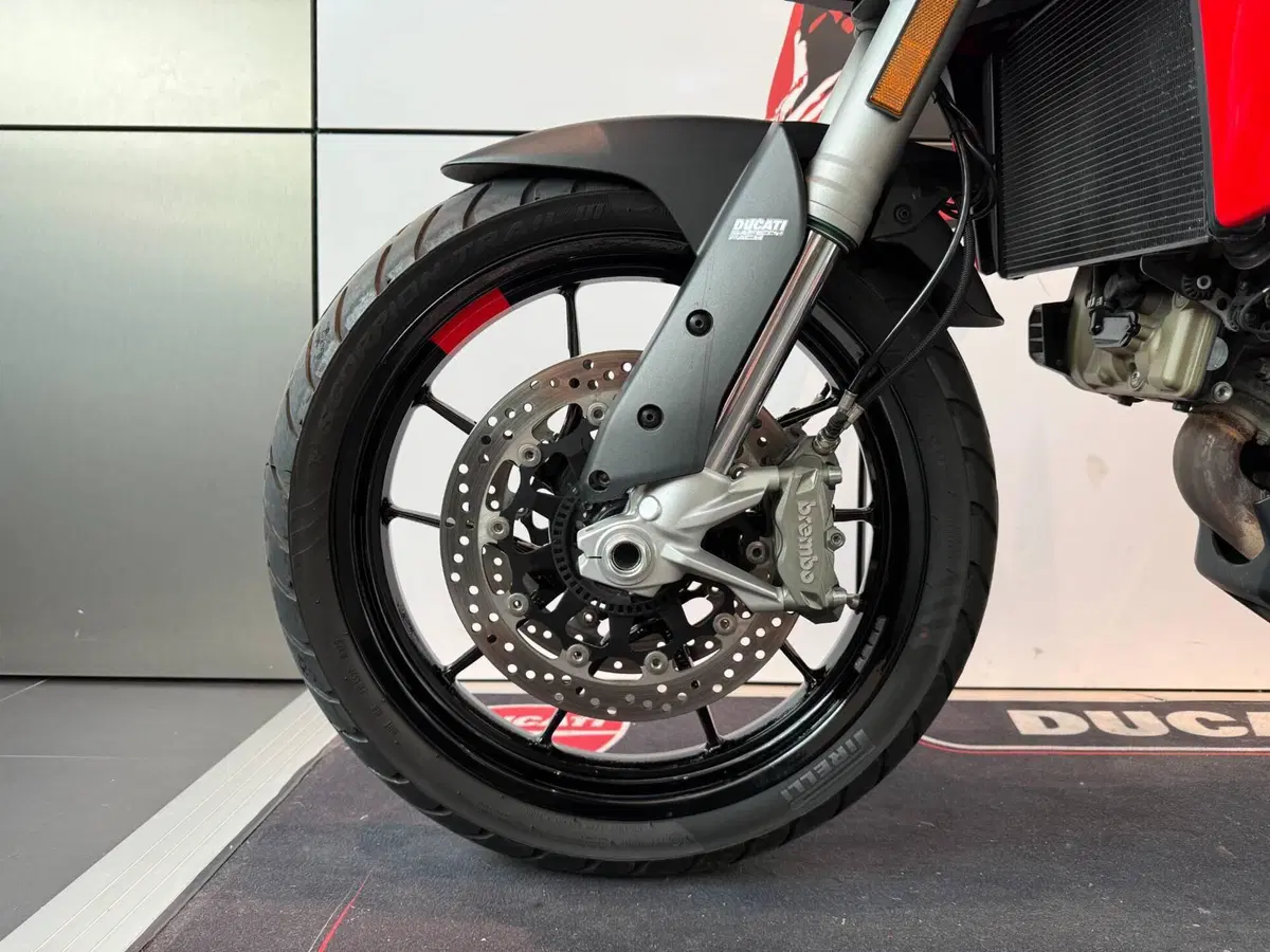 Ducati Multistrada V2 S (2022 - 24) (13)