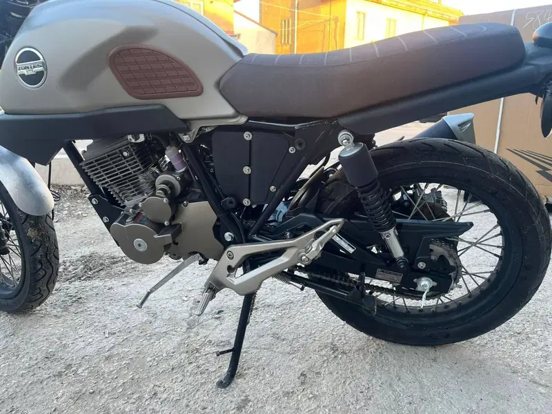 Zontes Classic 125 (2017 - 19) (2)