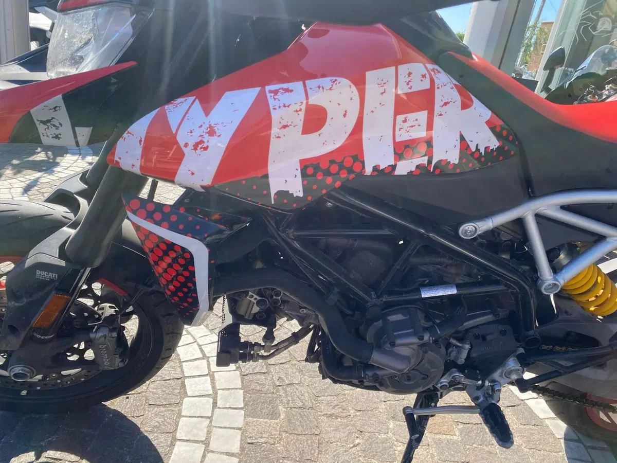 Ducati Hypermotard 950 RVE (2020) (7)