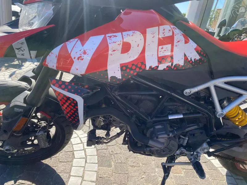 Ducati Hypermotard 950 RVE (2020) (7)