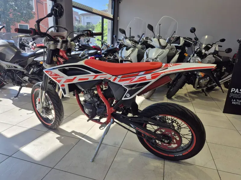 Betamotor RR 50 Motard Track (2021 - 26) (7)