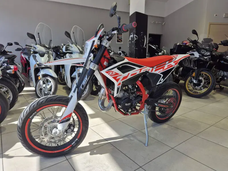 Betamotor RR 50 Motard Track (2021 - 26) (6)