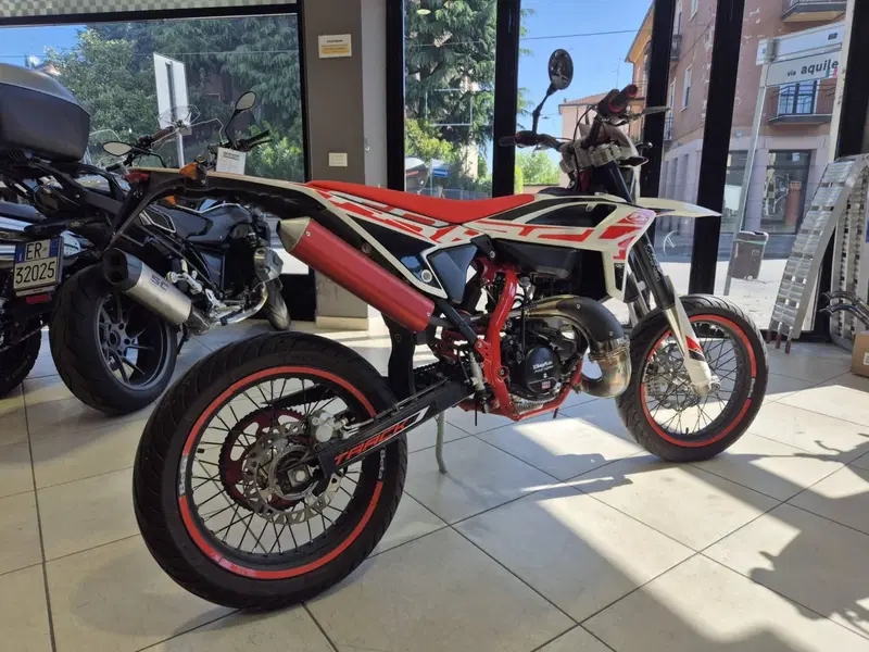 Betamotor RR 50 Motard Track (2021 - 26) (3)