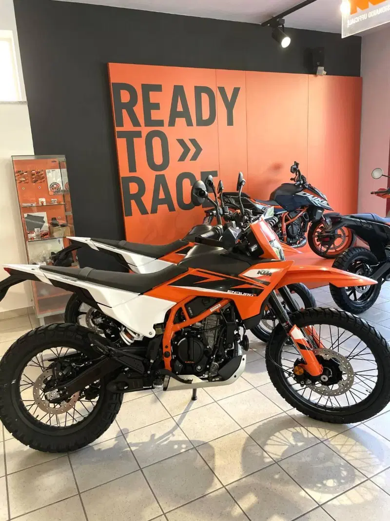 KTM 125 Enduro R (2025 - 26)