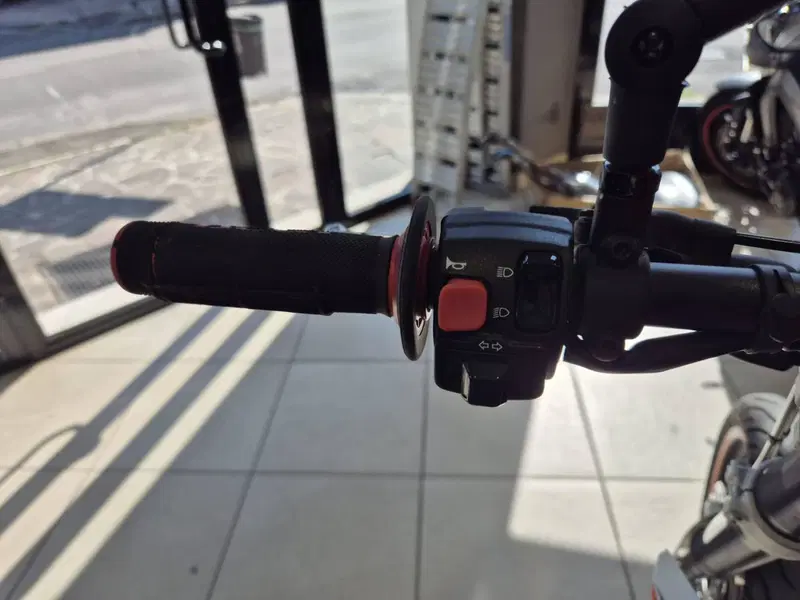 Betamotor RR 50 Motard Track (2021 - 26) (13)