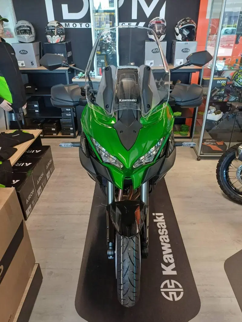 Kawasaki Versys 1100 SE Tourer (2025 - 26) (2)