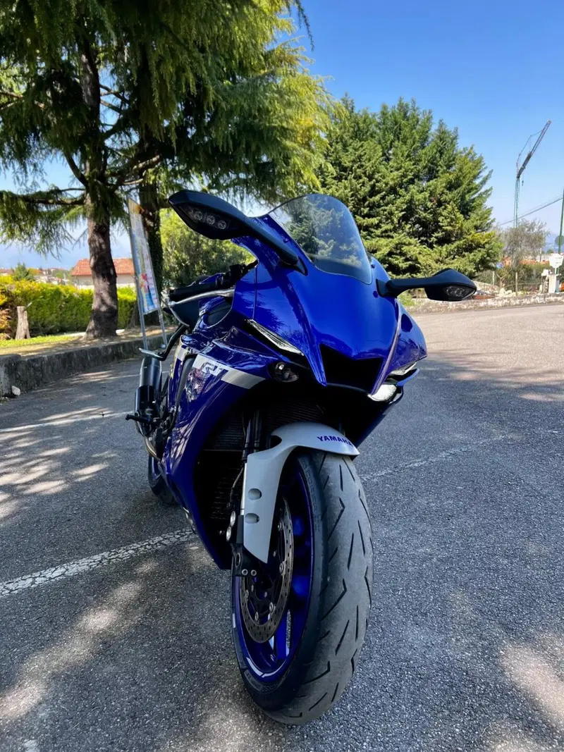 Yamaha YZF R1 (2020 - 25)