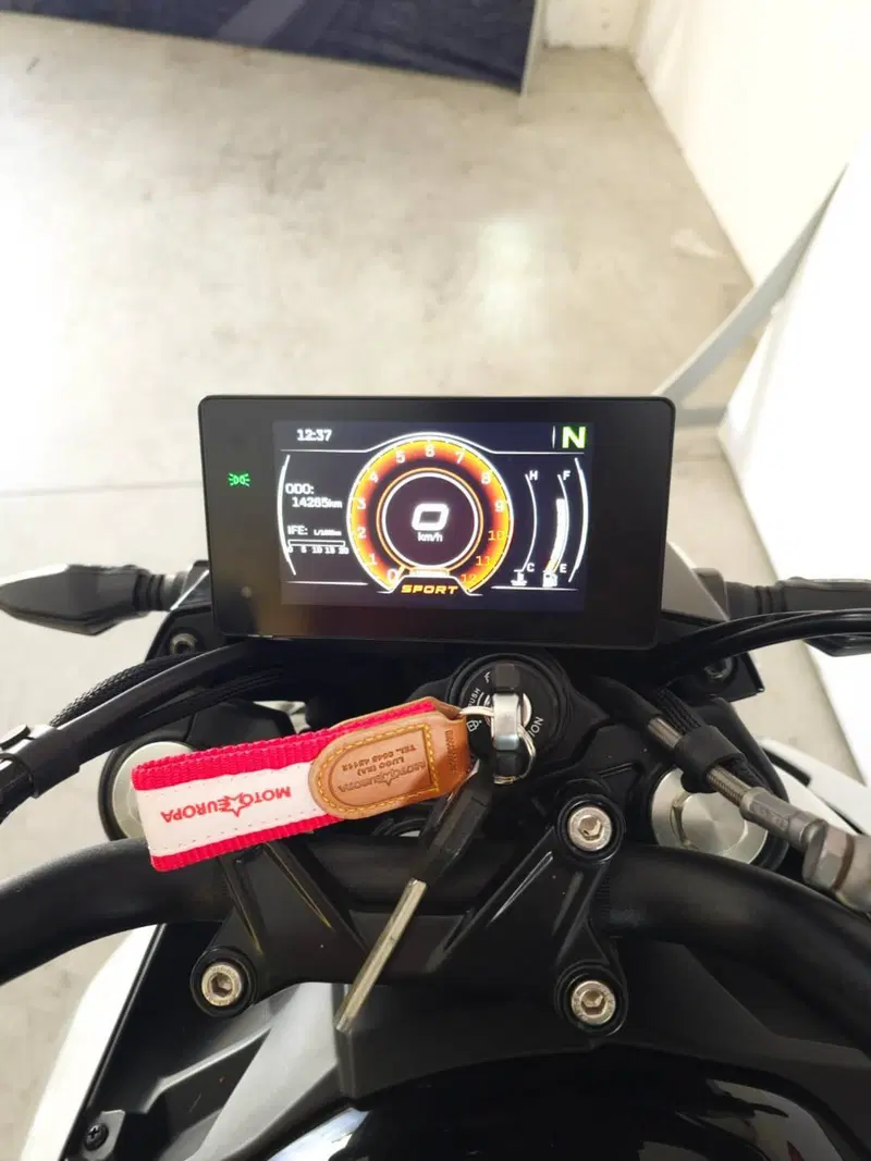 CFMOTO 650NK (2021 - 24) (4)