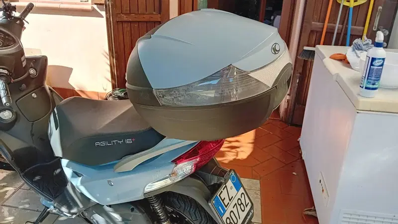Kymco Agility 200i R16 + (2021 - 25) (4)