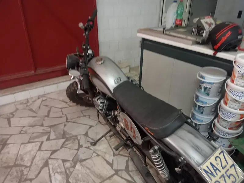 Moto Guzzi V50 (5)