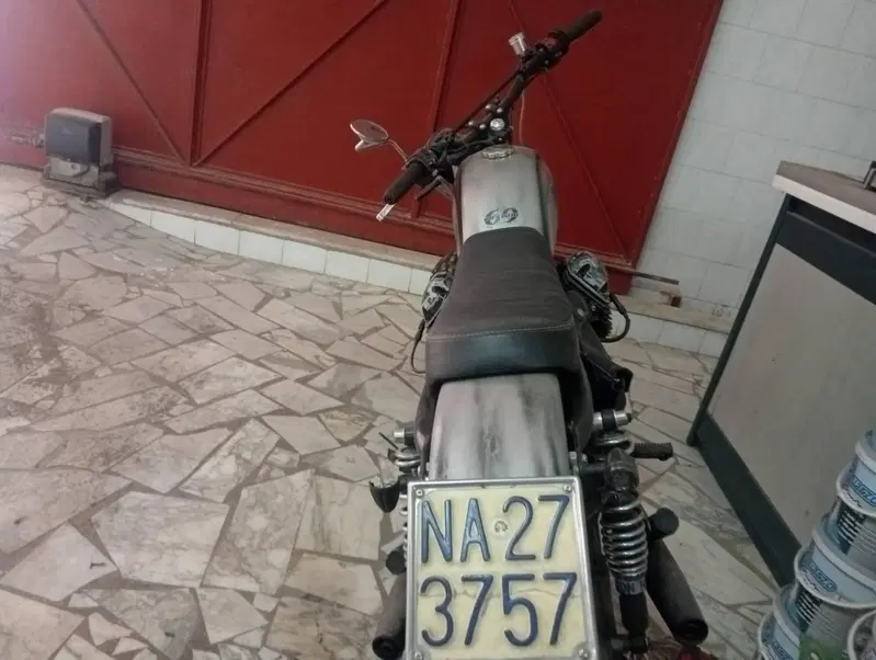 Moto Guzzi V50 (6)