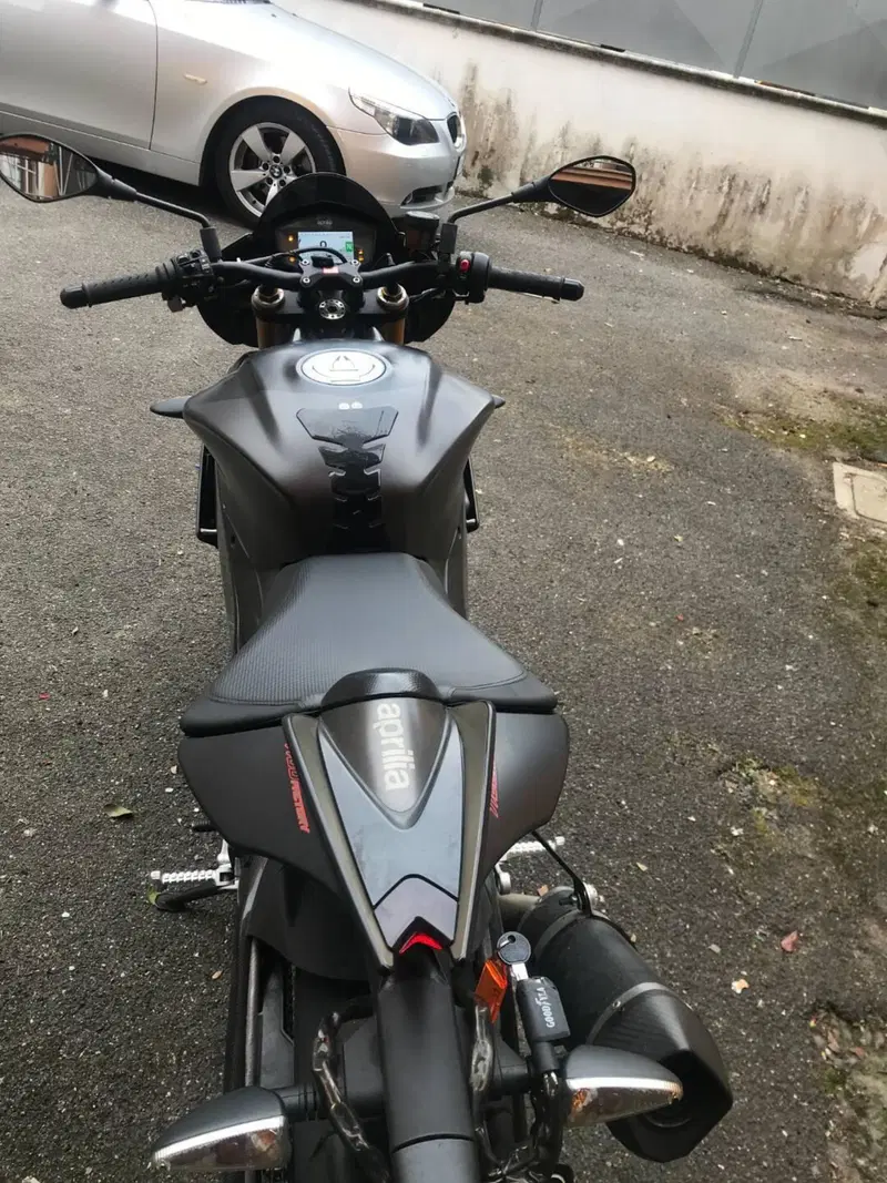Aprilia Tuono V4 Factory (2019 - 20) (5)