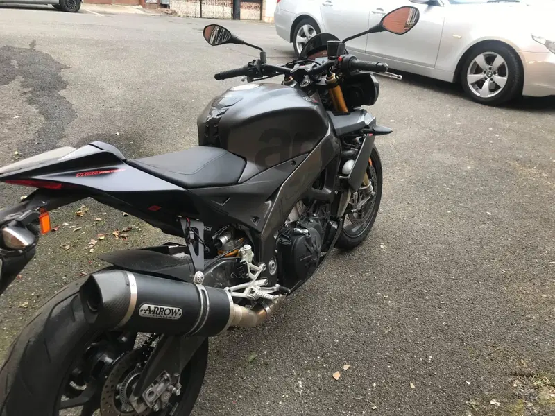 Aprilia Tuono V4 Factory (2019 - 20) (8)
