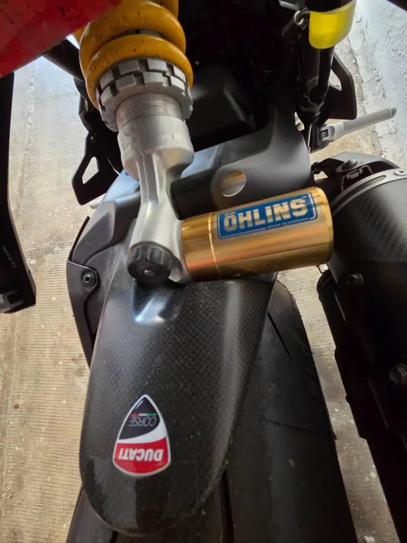Ducati Monster 1200 R (2016 - 19) (6)