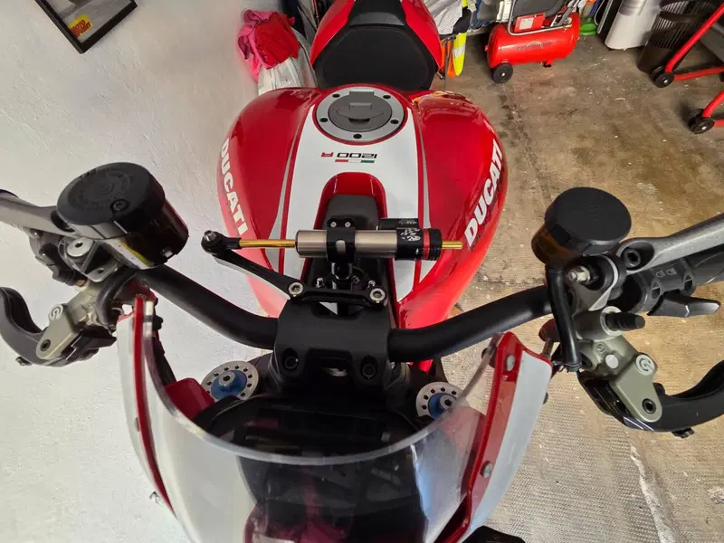 Ducati Monster 1200 R (2016 - 19) (10)